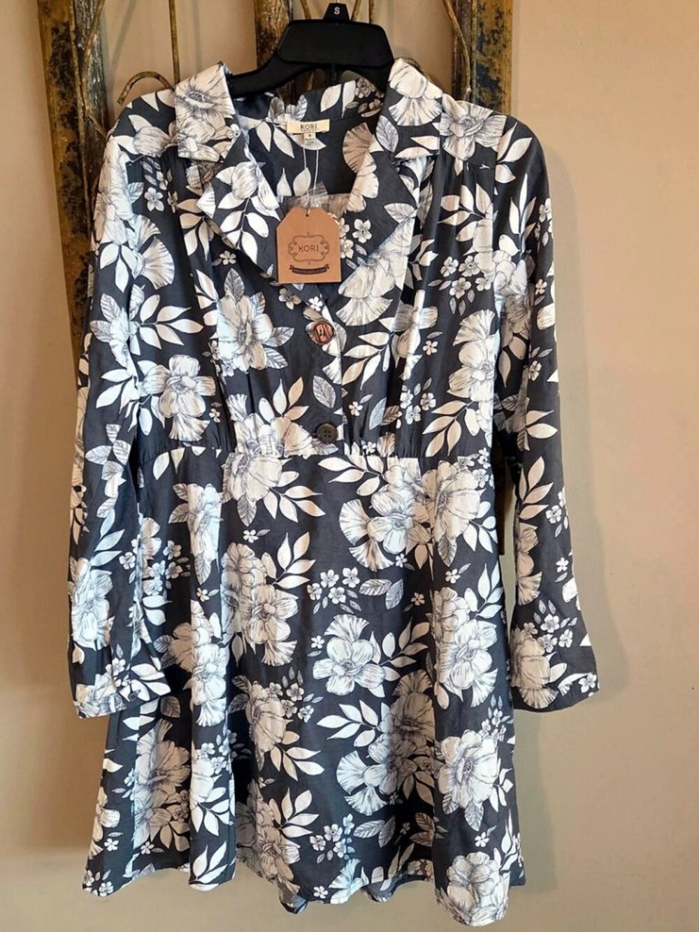 Kori Floral Button Front Long Sleeve Dress Gray White Size M NWT